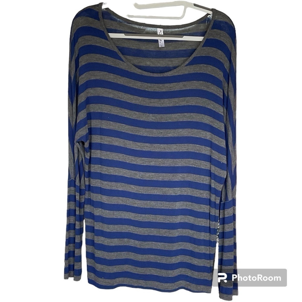 GLITZ WOMENS TEE SIZE XL